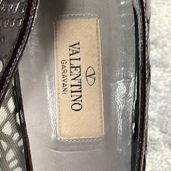 Valentino Garavani Laser Cut Leather Platform Peep Toe Heel Pumps Brown 40 - Picture 9 of 15